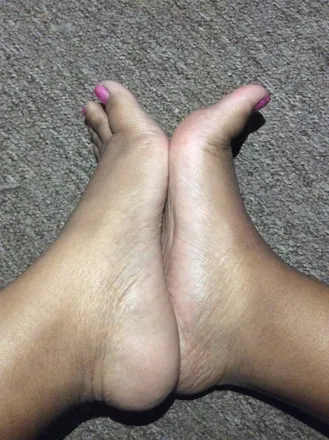OnlyFans cuenta sunkissedfeet91 header 2