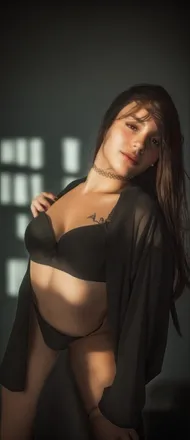 OnlyFans cuenta mialomonaco header 2
