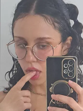 OnlyFans cuenta petite_delilah avatar 1