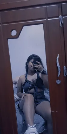 OnlyFans cuenta laurarcjas header 2