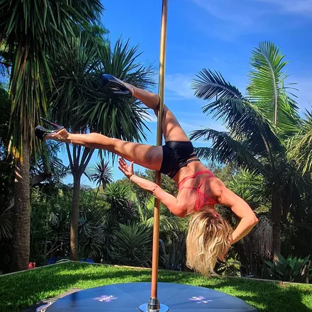 OnlyFans cuenta polefit header 2