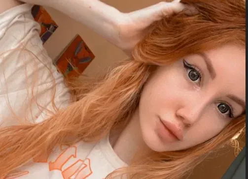 OnlyFans account  princessariele header 2