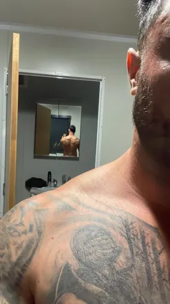 OnlyFans cuenta hawkiins header 2