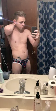OnlyFans cuenta ray_heart94 avatar 1