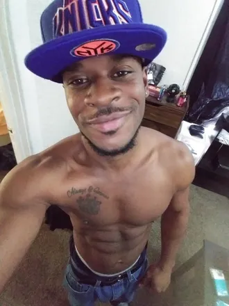 OnlyFans cuenta mrstrokes32 header 2