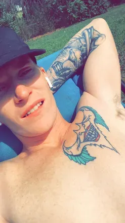 OnlyFans cuenta carolinasquad803 avatar 1