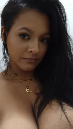 OnlyFans account  alejamun header 2