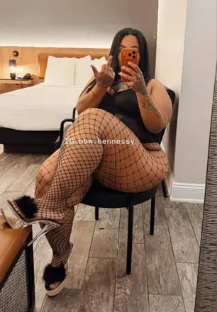 OnlyFans account  hennessybbwqueen avatar 1