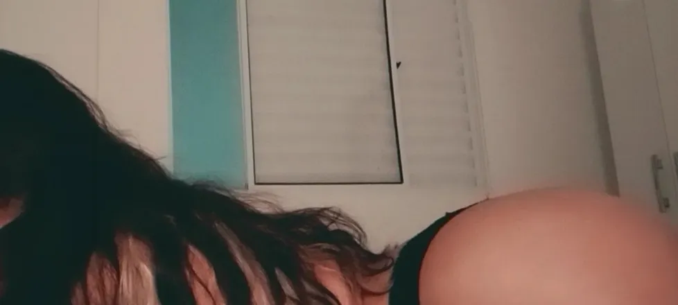 OnlyFans cuenta emicunh.a header 2