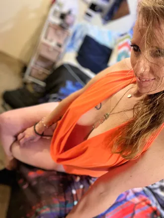 OnlyFans cuenta angeleyes_devilsmile header 2