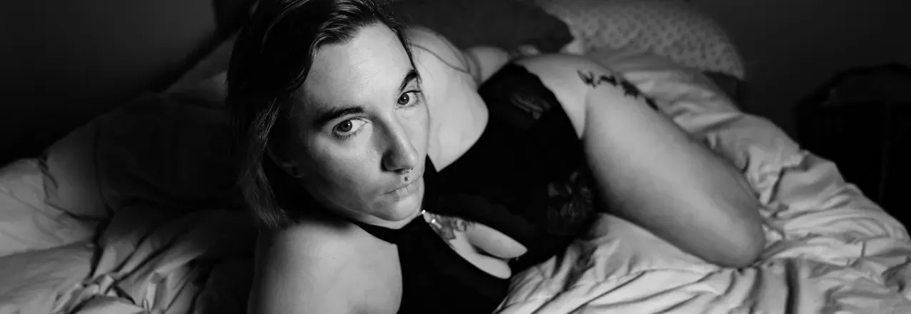 OnlyFans cuenta avalonerotic header 2