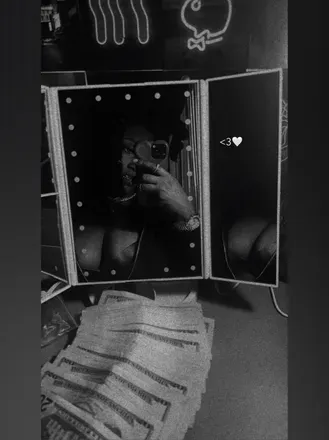 OnlyFans cuenta prettyeyesgen header 2