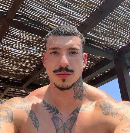 OnlyFans account  guigsims avatar 1