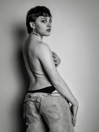 OnlyFans cuenta av3ry_sag3 header 2