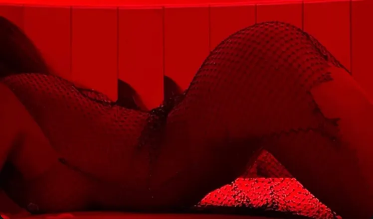 OnlyFans account  greenfoxyy header 2
