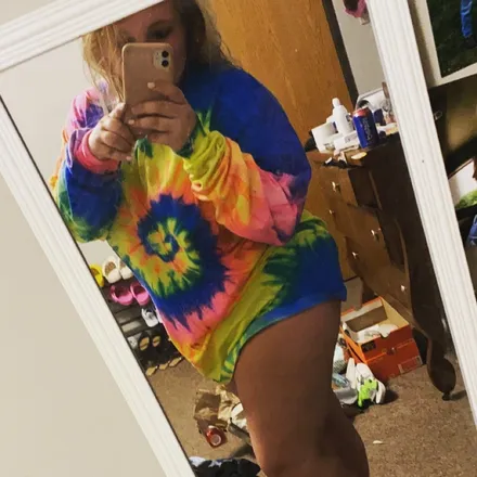 OnlyFans cuenta shortbootygirl header 2