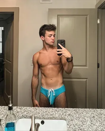 OnlyFans cuenta okmaybehayden avatar 1