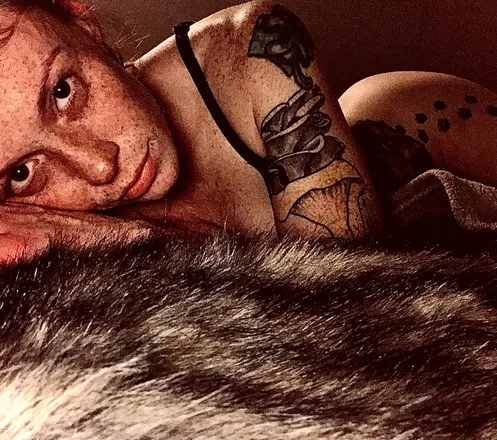 OnlyFans account  phoephoenix header 2