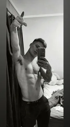 OnlyFans cuenta zurdo_ok1 avatar 1