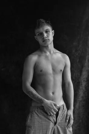 OnlyFans cuenta noahgoldx header 2
