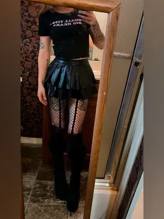 OnlyFans account  renaeghost avatar 1