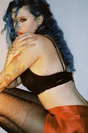 OnlyFans account  eweeper avatar 1