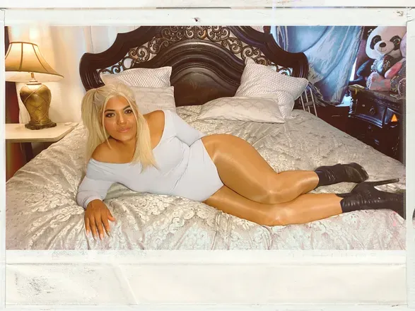 OnlyFans cuenta laloncherasexy header 2