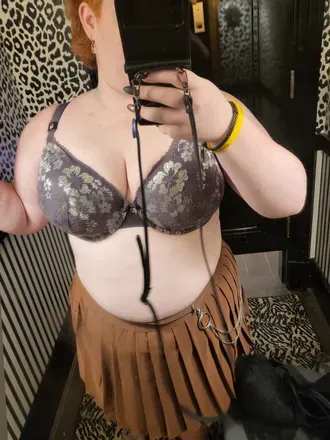 OnlyFans account  big_tit_teenmom avatar 1