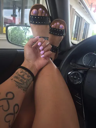 OnlyFans cuenta littlelatin_soles header 2