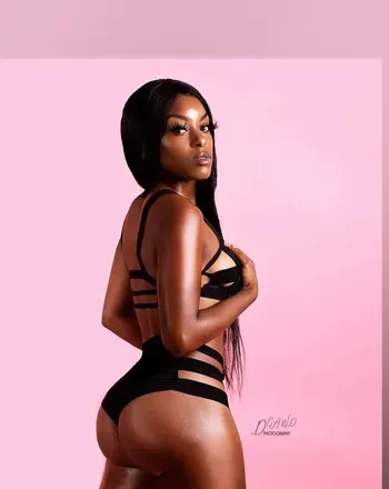 OnlyFans cuenta donnaqueen avatar 1