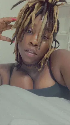 OnlyFans cuenta yazzy_doll header 2