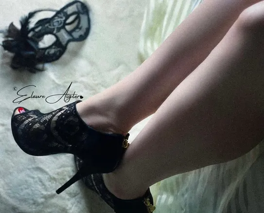 OnlyFans cuenta elaure.aigler18 header 2