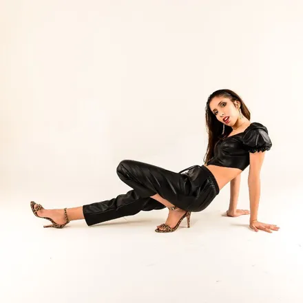 OnlyFans cuenta goddess.regina header 2