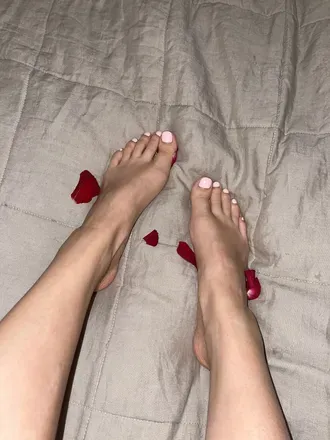 OnlyFans cuenta feetangelicas avatar 1