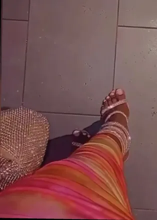 OnlyFans cuenta herfeetmuse header 2