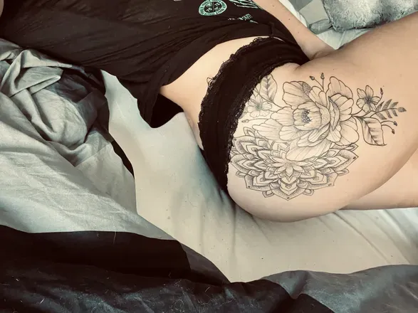 OnlyFans cuenta shyla_rose header 2