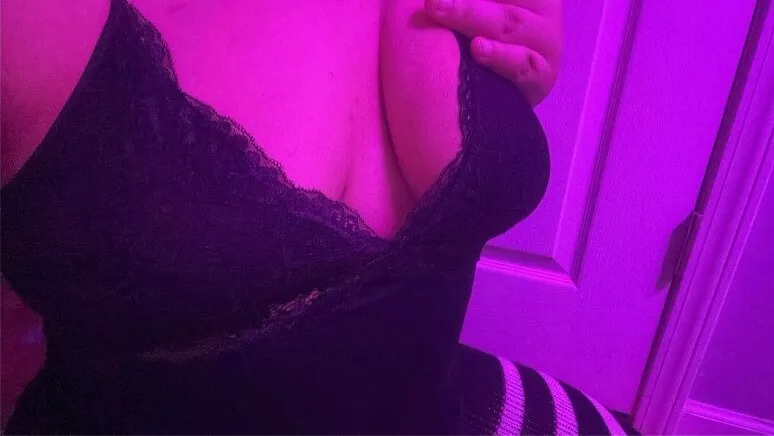 OnlyFans cuenta the_nightmare_queen header 2
