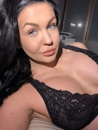 OnlyFans account  karinx avatar 1