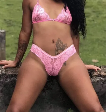 OnlyFans cuenta yuraviafara header 2