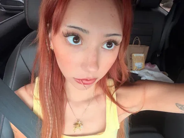 OnlyFans account  isabellaroy avatar 1