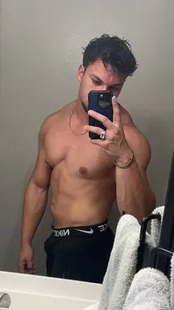 OnlyFans cuenta raphaelzzzvip avatar 1