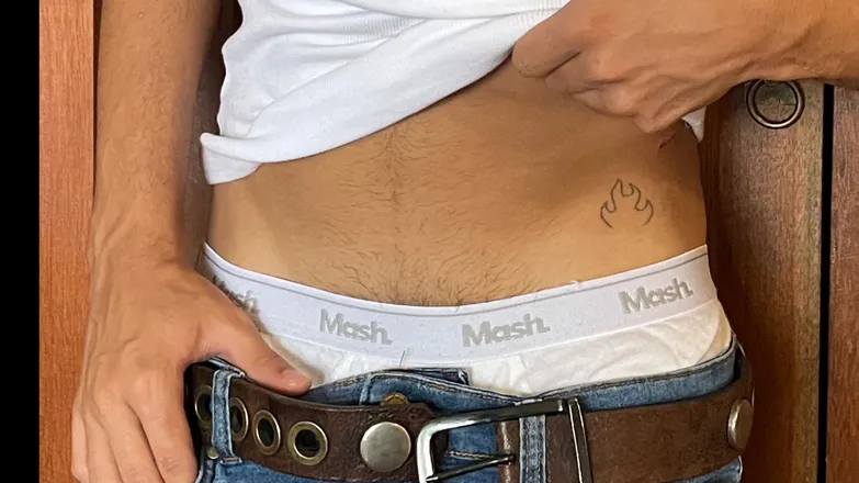 OnlyFans cuenta youngbiglatino header 2