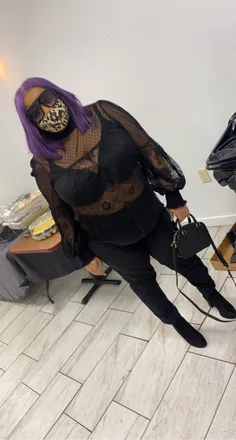 OnlyFans cuenta queenneek header 2