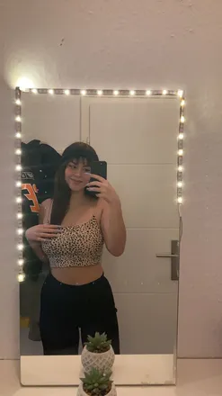 OnlyFans cuenta selena.akv header 2