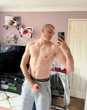 OnlyFans cuenta u245281171 header 2
