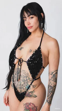 OnlyFans account  paolavanesa header 2