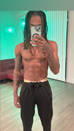 OnlyFans cuenta thehandsomehustler header 2
