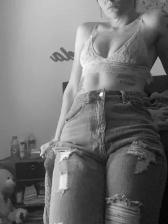 OnlyFans account  burgundylove9800 avatar 1