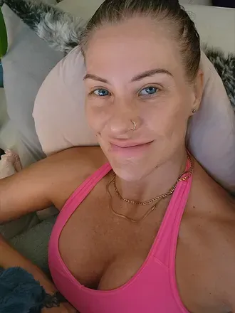 OnlyFans account  maddisonashes avatar 1