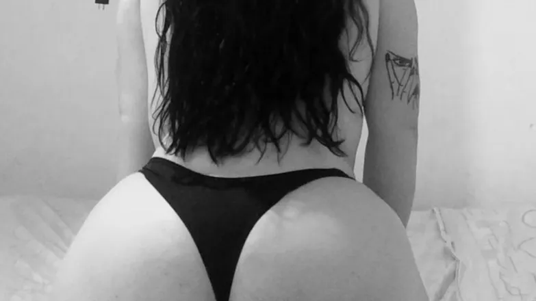 OnlyFans cuenta theonlymileeey header 2